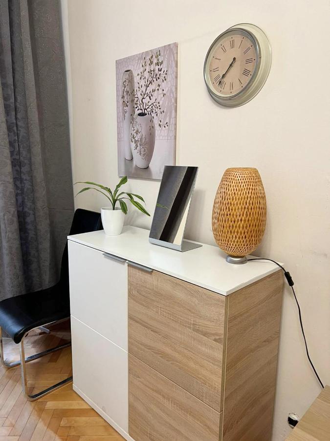 Modern Apartment Krakovska Prag Eksteriør billede