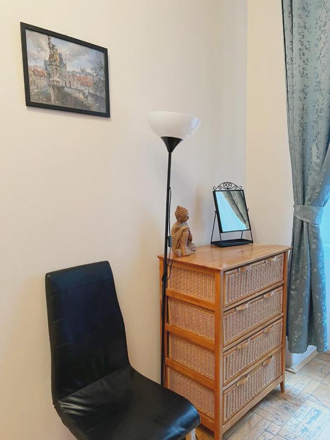 Modern Apartment Krakovska Prag Eksteriør billede