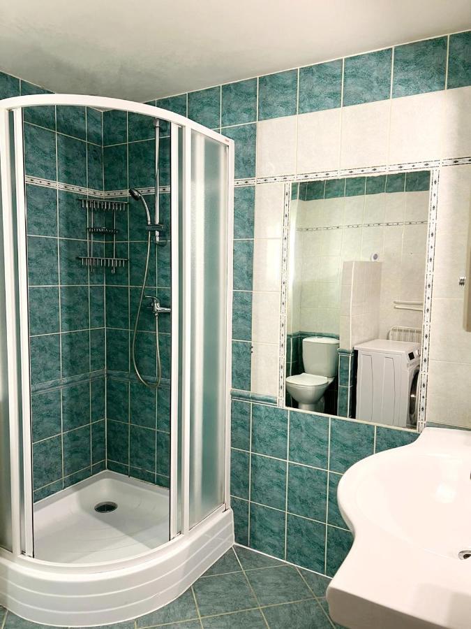 Modern Apartment Krakovska Prag Eksteriør billede