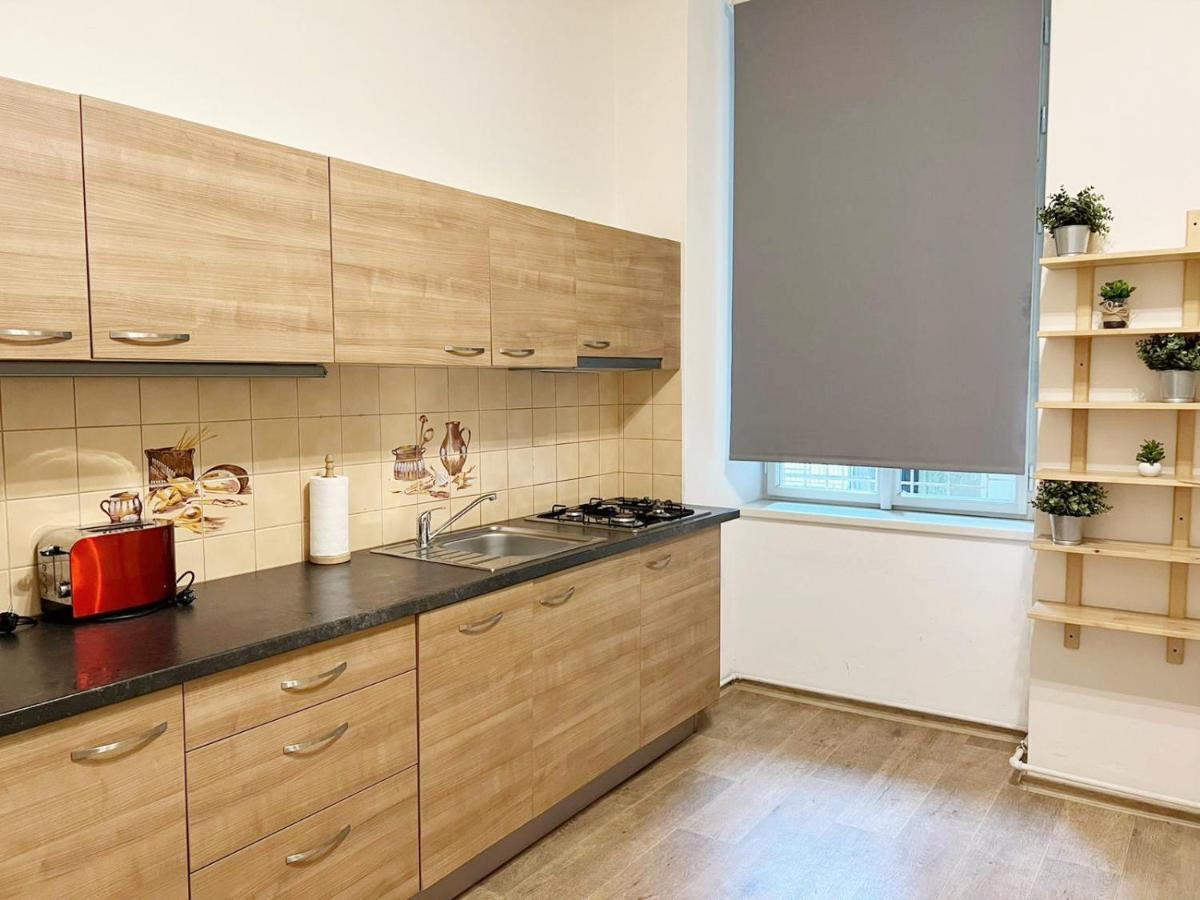 Modern Apartment Krakovska Prag Eksteriør billede