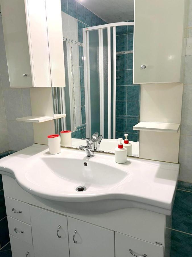Modern Apartment Krakovska Prag Eksteriør billede
